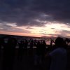 Qigong bei Sonnenaufgang am Strand